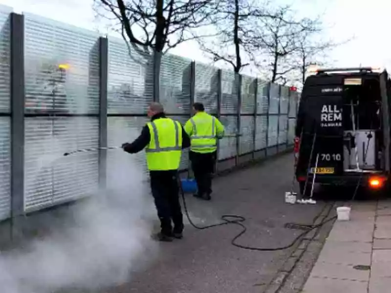 graffiti fjernes gammel koege landevej