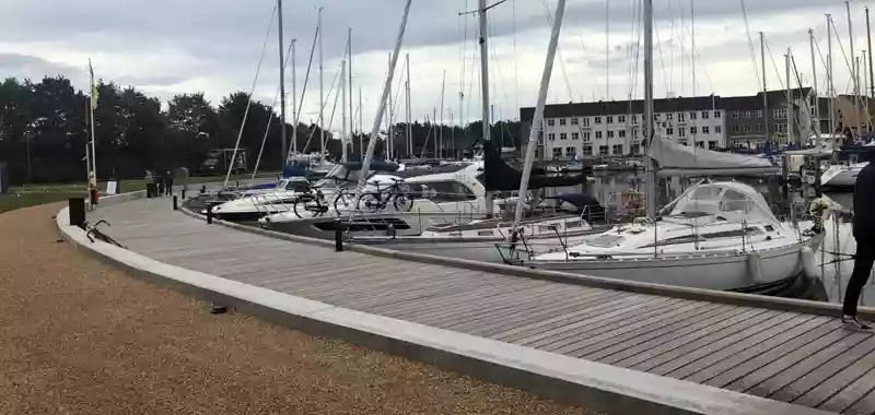 Marselisborg Havn havnekaj afrenset og impraegneret